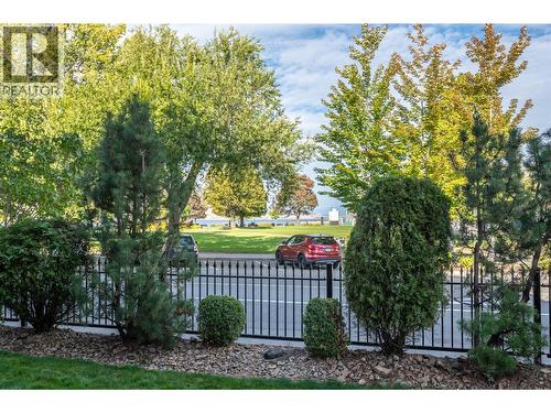 100 Lakeshore Drive W Unit# 115, Penticton, BC - Outdoor
