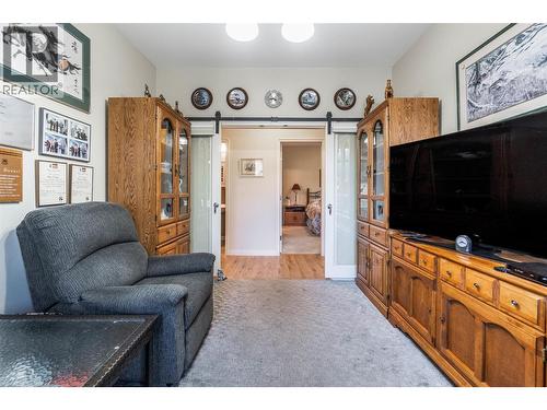 6676 Oxbow Crescent, Oliver, BC - Indoor Photo Showing Other Room