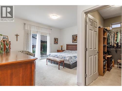 6676 Oxbow Crescent, Oliver, BC - Indoor Photo Showing Bedroom