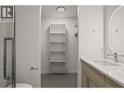 Primary Ensuite & Walk-in Closet - 