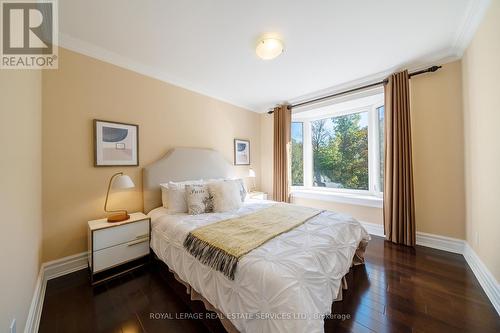 3278 Credit Heights Drive, Mississauga, ON - Indoor Photo Showing Bedroom