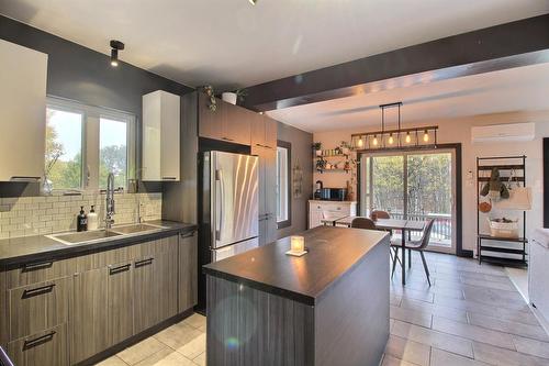  - 245 Route 113 S., Senneterre - Paroisse, QC - Indoor Photo Showing Kitchen With Double Sink