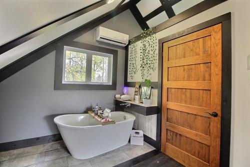  - 245 Route 113 S., Senneterre - Paroisse, QC - Indoor Photo Showing Bathroom