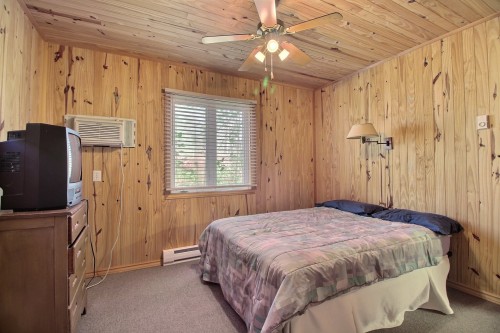 Bedroom - 940 Ch. De La Pointe, Guérin, QC - Indoor Photo Showing Bedroom
