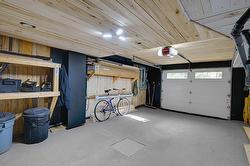 Garage - 