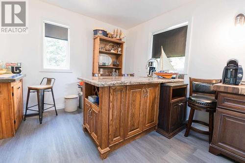 3882 Hamilton Dr, Hilton, ON - Indoor