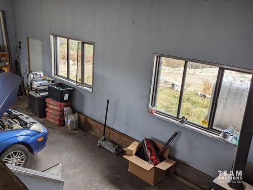 5885 Tranquille Criss Creek Road, Kamloops, BC - Indoor Photo Showing Garage