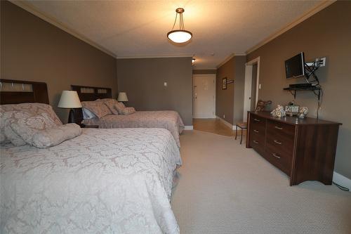 409-411-1151 Gerry Sorensen Way, Kimberley, BC - Indoor Photo Showing Bedroom