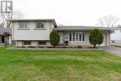 2231 URWIN CRESCENT  Oakville (Wo West), ON L6L 2T3
