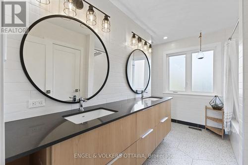 826 Quinlan Road, Ottawa, ON - Indoor Photo Showing Laundry Room