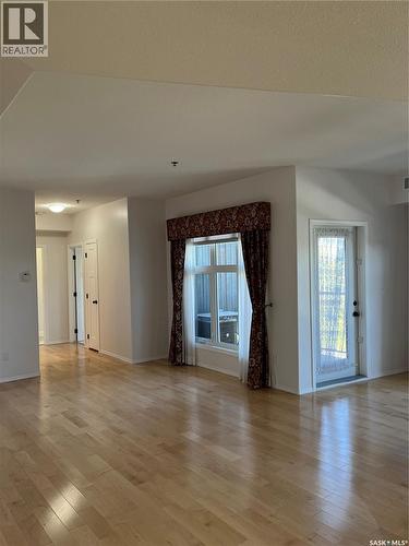 210 1220 Blackfoot Drive, Regina, SK - Indoor