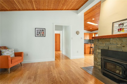 2439 Calais Rd, Duncan, BC 