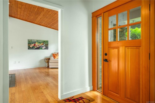 2439 Calais Rd, Duncan, BC 