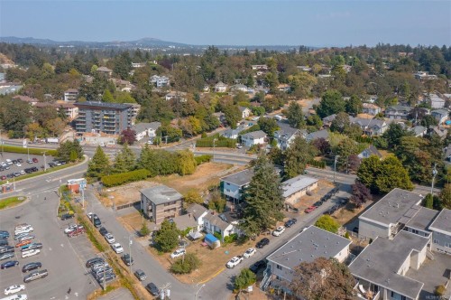 656 Admirals Rd, Esquimalt, BC 