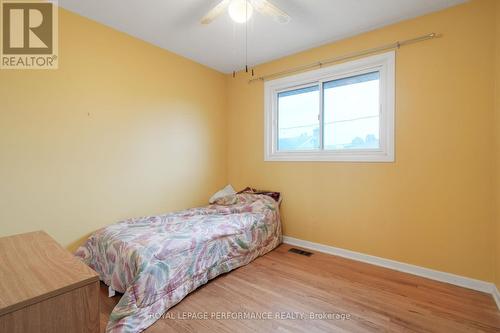 1273 Anoka Street, Ottawa, ON - Indoor Photo Showing Bedroom