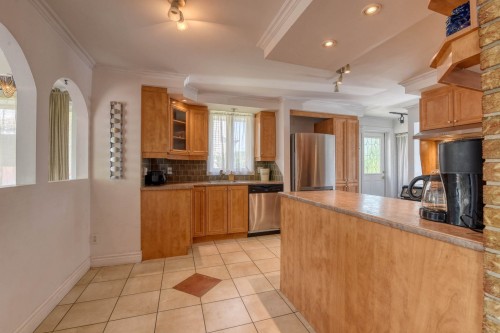Kitchen - 15 Rue Alfred, Laval (Sainte-Rose), QC - Indoor Photo Showing Kitchen