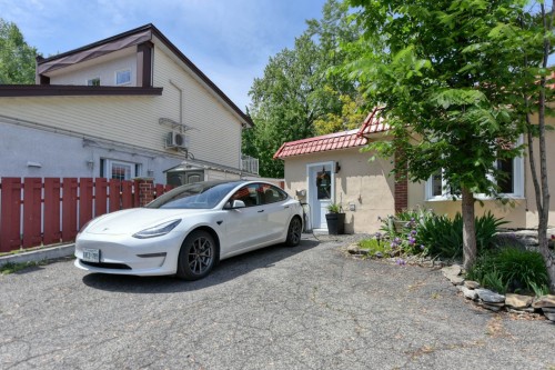 Front of Structure - 15 Rue Alfred, Laval (Sainte-Rose), QC - Outdoor