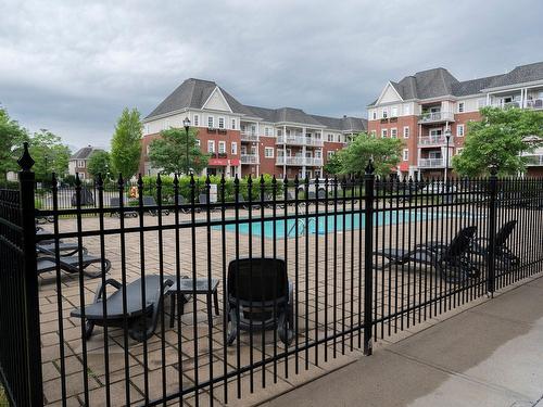 Piscine - 112-1410 Av. De Rochechouart, Saint-Jérôme, QC - Outdoor