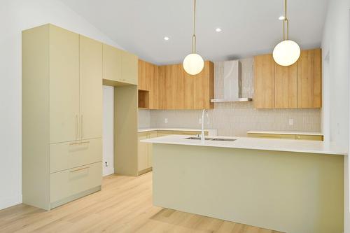 Kitchen - 1081 Ch. Domaine Sur Le Lac, Sainte-Lucie-Des-Laurentides, QC - Indoor Photo Showing Kitchen