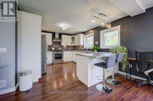3072 Bruce Road 1, R.R. #2 Road, Brockton, ON - Indoor Photo Showing Kitchen