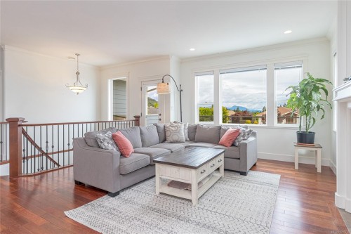 606 Stevens Pl, Ladysmith, BC 