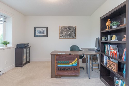 606 Stevens Pl, Ladysmith, BC 