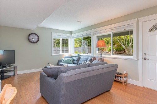 606 Stevens Pl, Ladysmith, BC 