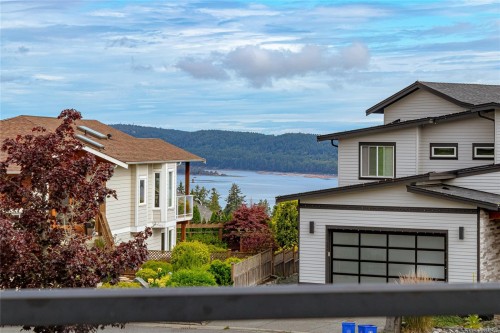 606 Stevens Pl, Ladysmith, BC 