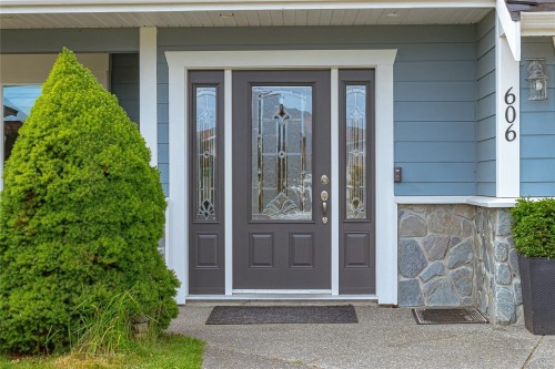 606 Stevens Pl, Ladysmith, BC 
