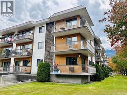 800 Mackenzie Avenue Unit# 102  Revelstoke, BC V0E 2S0