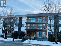 800 Mackenzie Avenue Unit# 102  Revelstoke, BC V0E 2S0