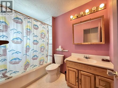 768 Vaughan Street, Quesnel, BC - Indoor Photo Showing Bathroom