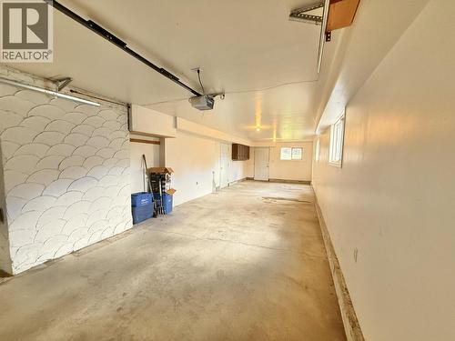 768 Vaughan Street, Quesnel, BC - Indoor Photo Showing Garage