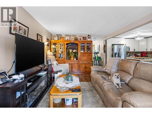 7945 Shelley Townsite Road, Prince George, BC - Indoor Photo Showing Living Room