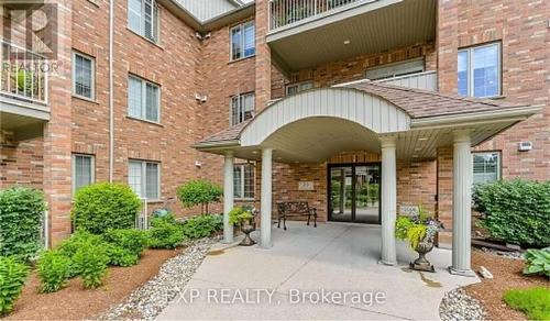 103 - 20 STATION SQUARE  Centre Wellington, ON N0B 1S0