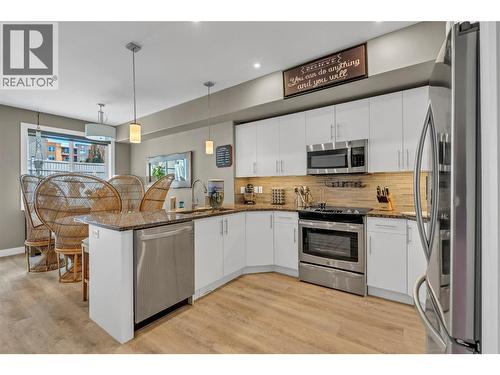 801 Ontario Street Unit# 104, Penticton, BC - Indoor Photo Showing Kitchen With Stainless Steel Kitchen With Upgraded Kitchen