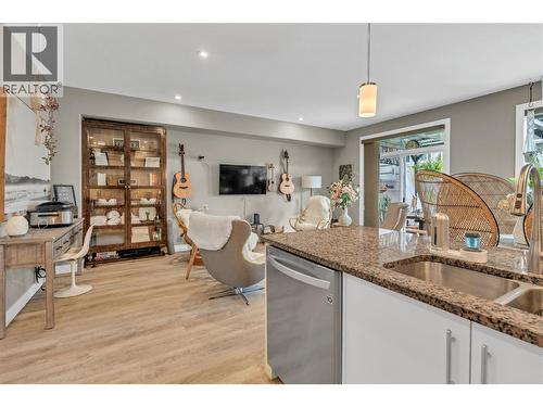 801 Ontario Street Unit# 104, Penticton, BC - Indoor Photo Showing Kitchen With Double Sink