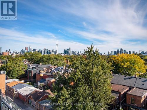 Sky line views - Ph 621 - 899 College Street W, Toronto, ON - Outdoor With View