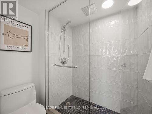 Seperate shower - Ph 621 - 899 College Street W, Toronto, ON - Indoor Photo Showing Bathroom