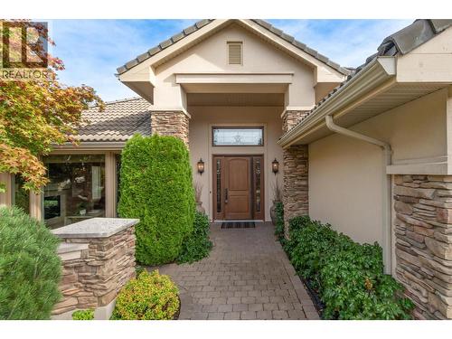 3875 Gallaghers Parkway, Kelowna, BC - Outdoor