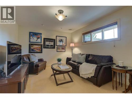 3875 Gallaghers Parkway, Kelowna, BC - Indoor