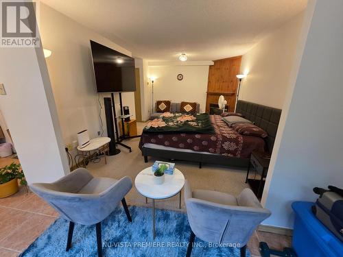 B1 - 650 Cheapside Street, London East (East C), ON - Indoor Photo Showing Living Room