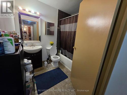 B1 - 650 Cheapside Street, London East (East C), ON - Indoor Photo Showing Bathroom