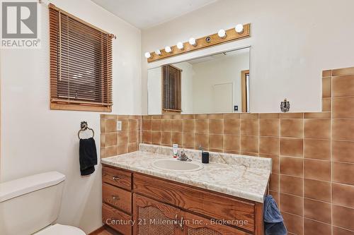 213 Jane Street, Clearview (Stayner), ON - Indoor Photo Showing Bathroom