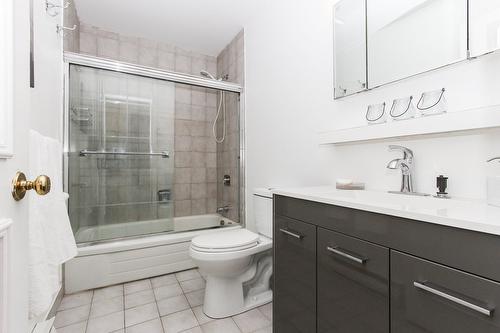 Bathroom - 1-3491 Rue Durocher, Montréal (Le Plateau-Mont-Royal), QC - Indoor Photo Showing Bathroom