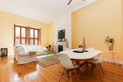 Living room - 1-3491 Rue Durocher, Montréal (Le Plateau-Mont-Royal), QC - Indoor