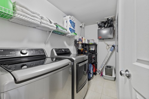 Salle de lavage - 3-555 Av. Forest, Pincourt, QC - Indoor Photo Showing Laundry Room
