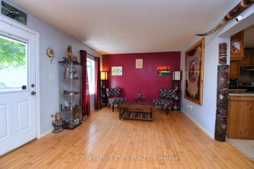 53 Seventh Avenue, Brantford, ON - Indoor Photo Showing Other Room
