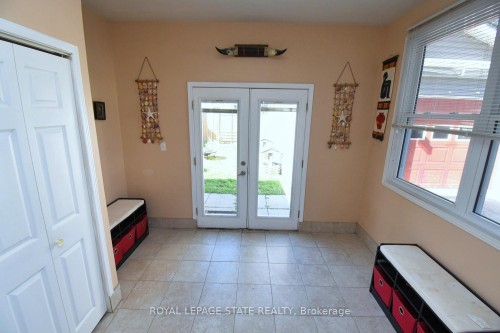 53 Seventh Avenue, Brantford, ON - Indoor Photo Showing Other Room