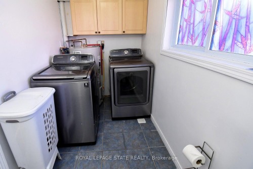 53 Seventh Avenue, Brantford, ON - Indoor Photo Showing Laundry Room